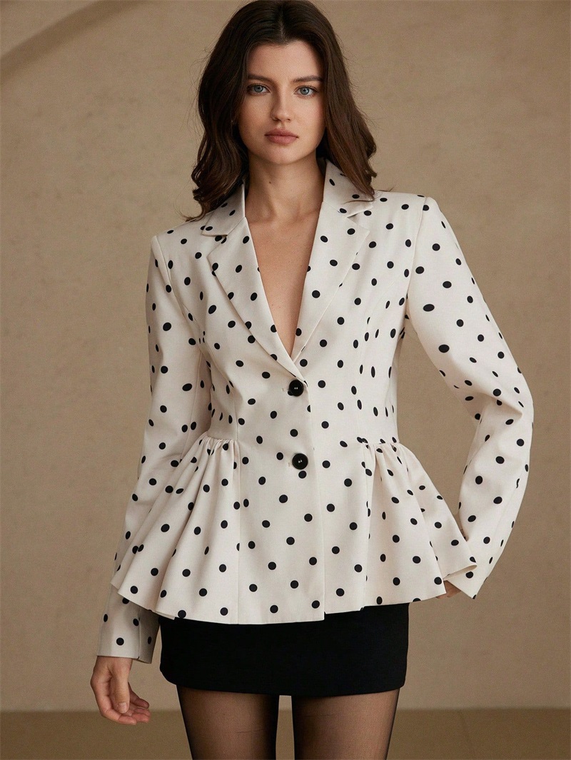 Women Formal Wear Black And White - Blazer de costume blanc à pois