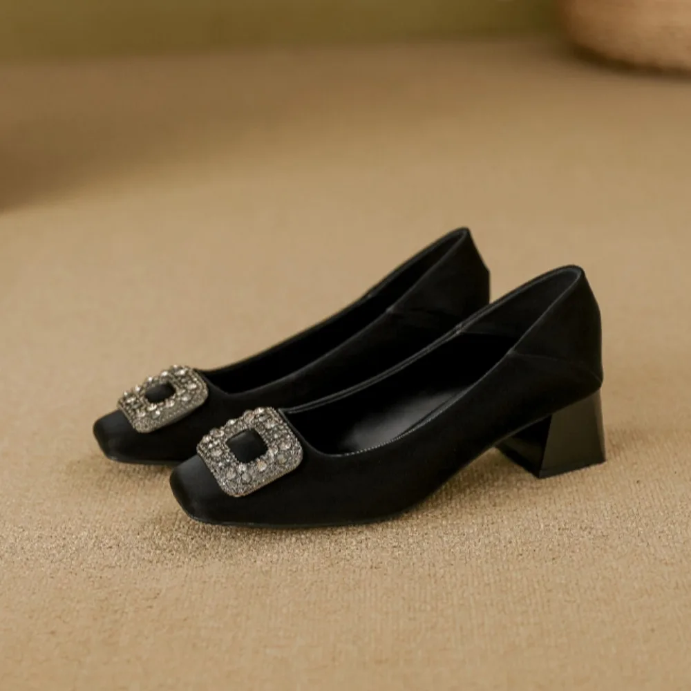 Chaussures à talons hauts pour - Women Formal Wear With Shoes avis et prix