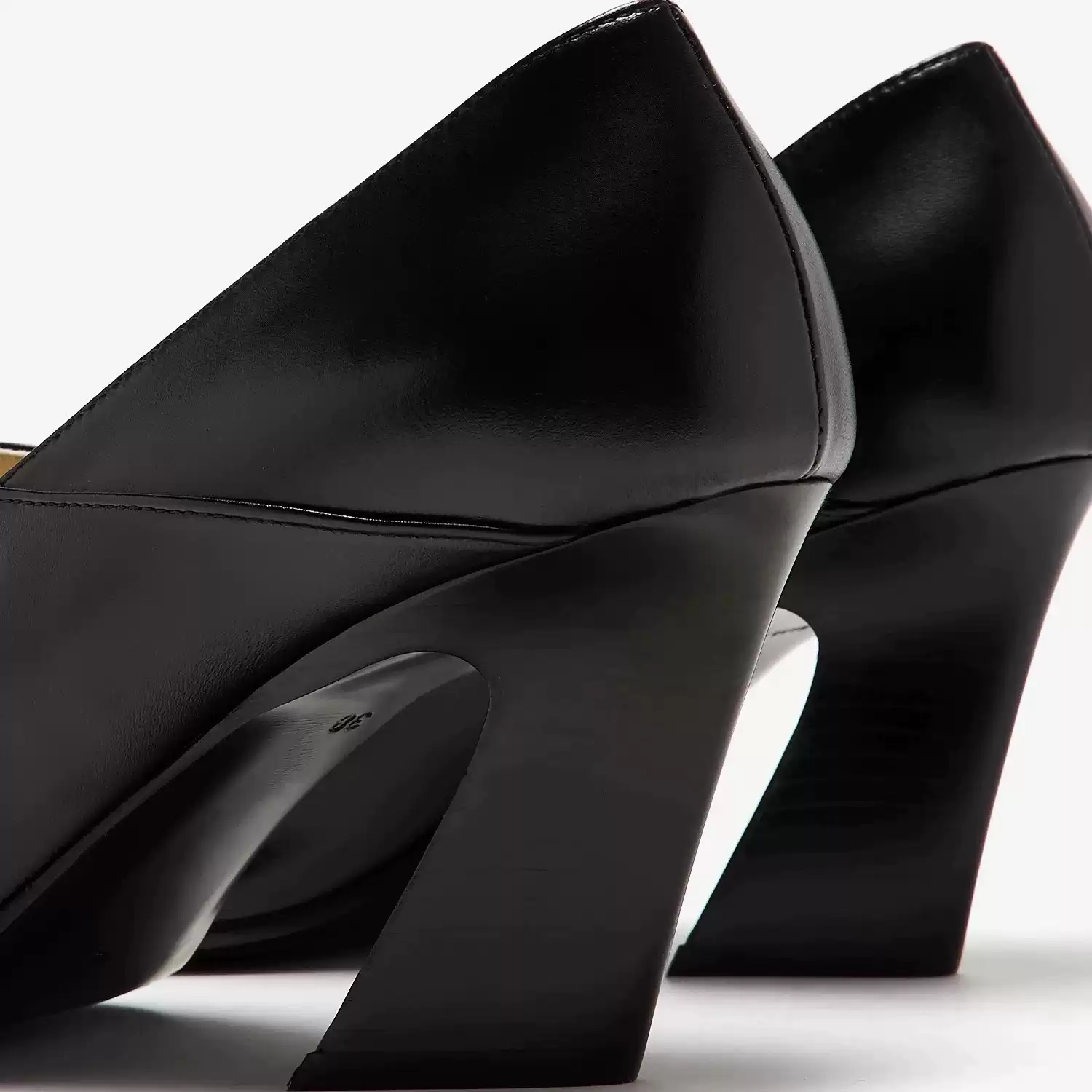 Escarpins noirs en cuir à bout - Women Formal Office Wear Shoes avis et prix