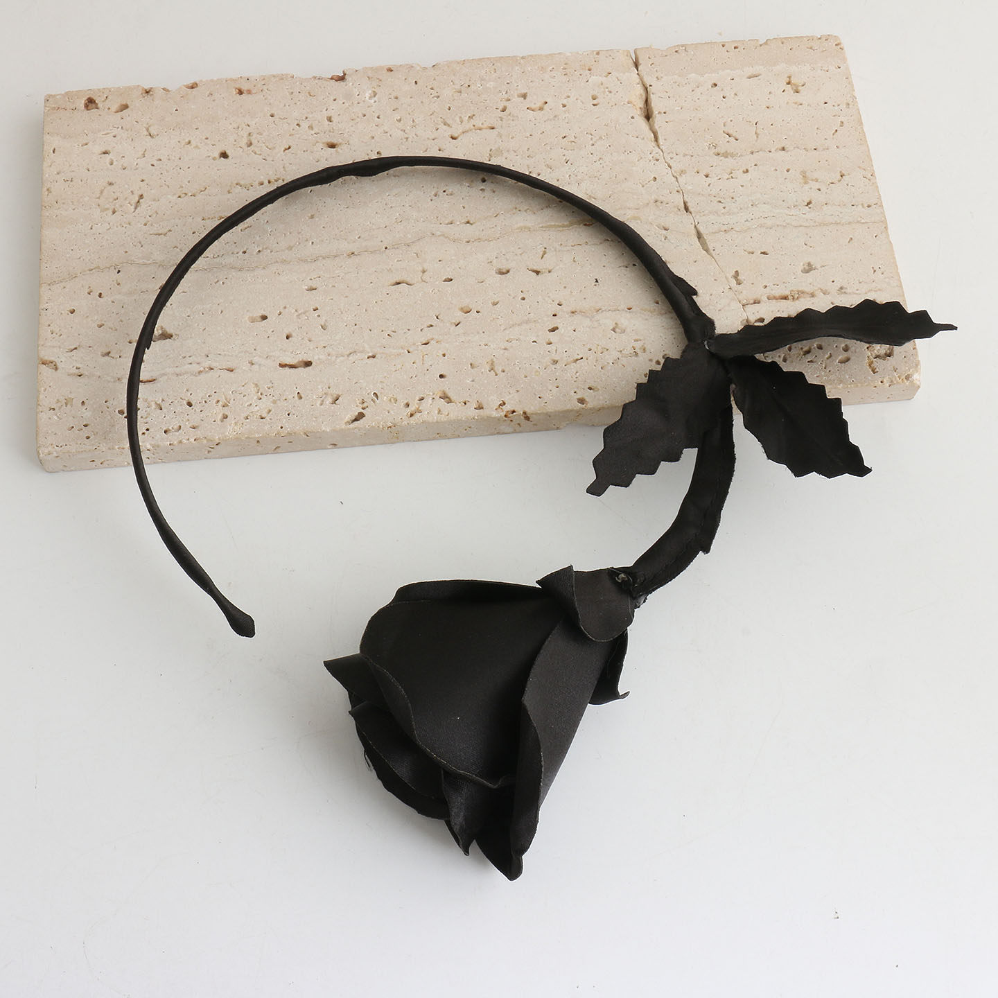Collier de fleurs roses blanch - Women Formal Wear Black And White avis et prix
