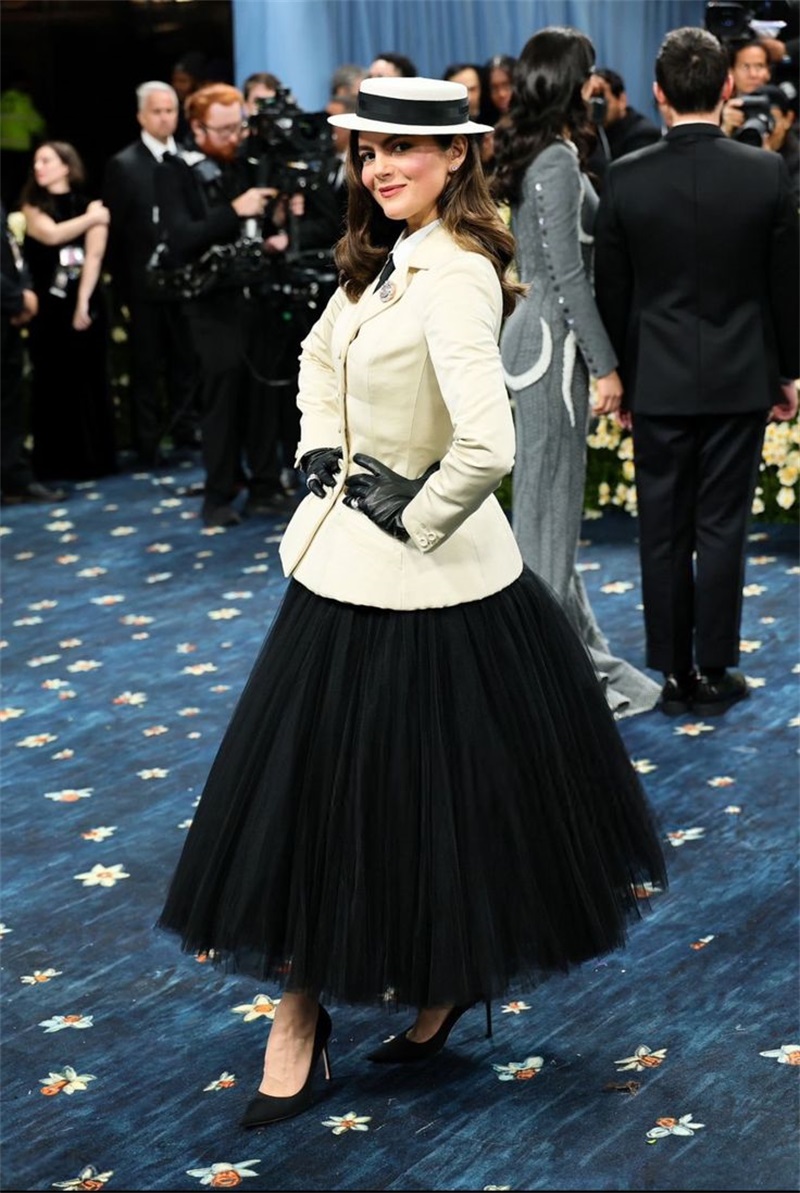 Costumes de bureau blancs pour - Women Formal Wear Black And White avis et prix