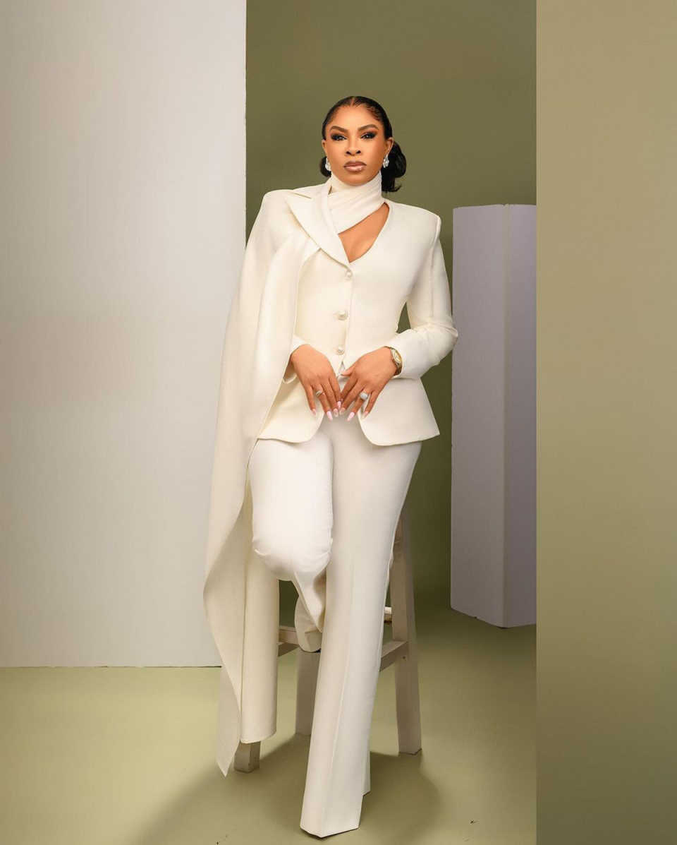 Costumes pantalons personnalis - Women'S Formal Jackets To Wear With Dresses avis et prix
